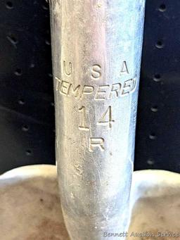 Nice grain scoop.