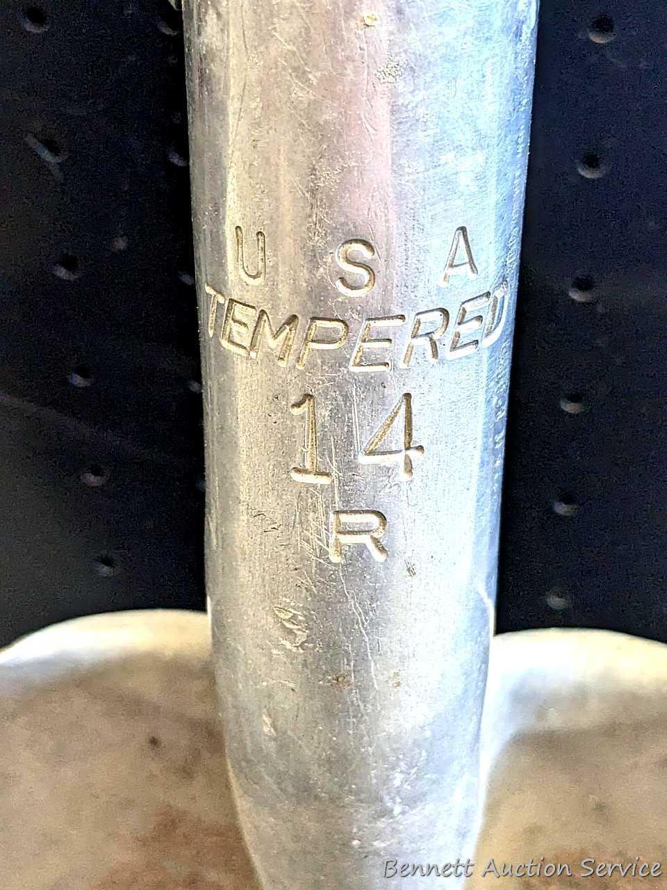 Nice grain scoop.