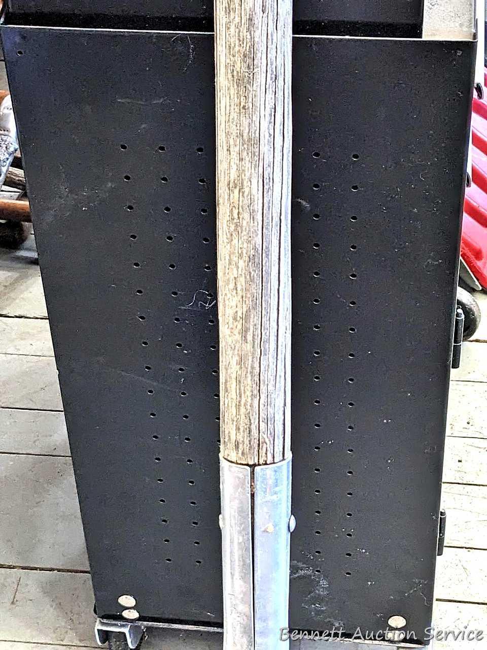 Nice grain scoop.