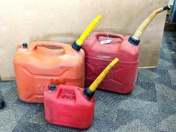 Three gas totes, largest is 6 gallons and the smallest is a 1 gallon tote. All are in good shape and