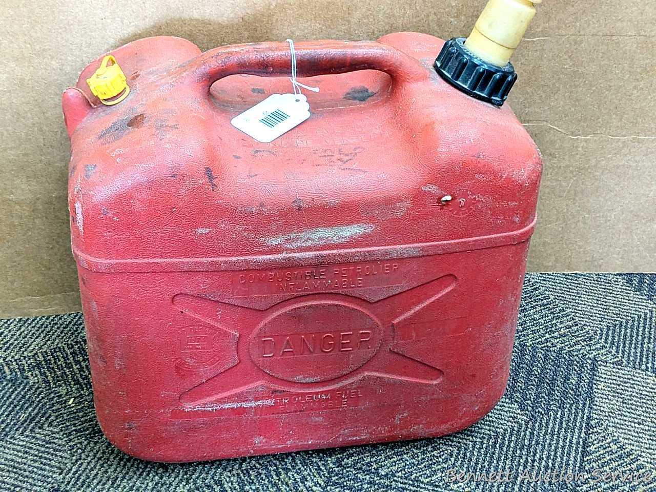 Three gas totes, largest is 6 gallons and the smallest is a 1 gallon tote. All are in good shape and
