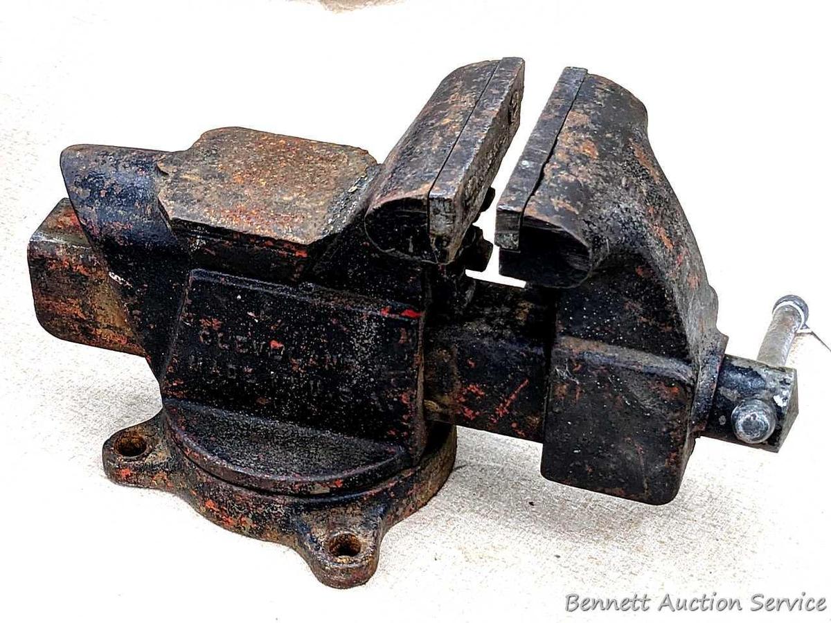 Columbian 4" swiveling bench vice. The vise in in pretty good condition with worn jaws, overall nice