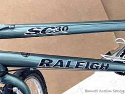 Shimano Raleigh SC30 Sport Comfort bike with 7 speeds. Features easy to adjust seat, back tire cargo