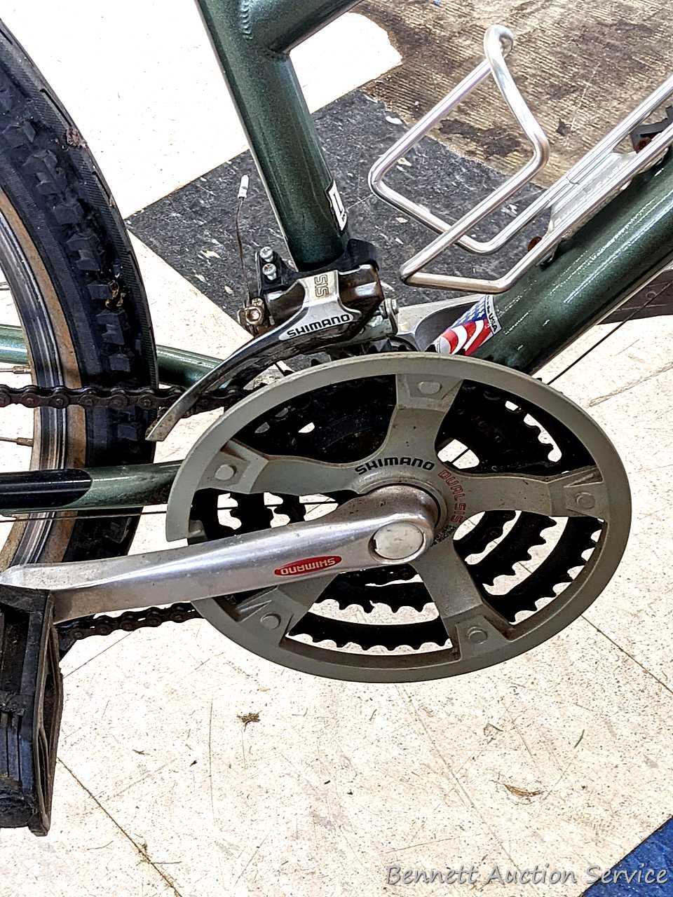 Shimano Raleigh SC30 Sport Comfort bike with 7 speeds. Features easy to adjust seat, back tire cargo