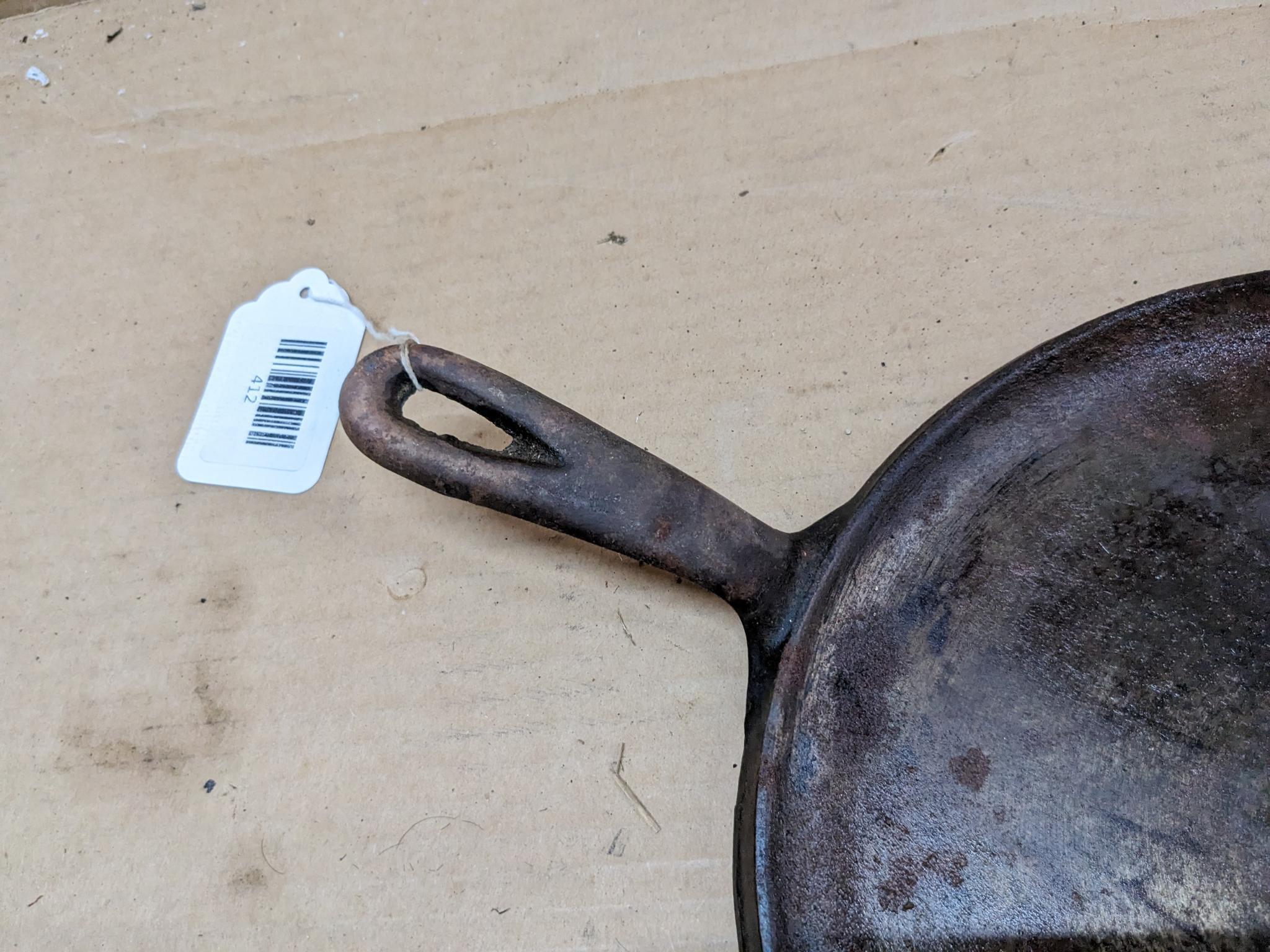 Wagner Ware Sidney, O cast iron griddle is marked 1109B.