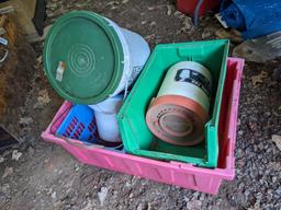 Totes up to 28", plus buckets and more.
