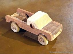 Neat wooden toys incl 12" bulldozer, airplane, more. Fun pieces.