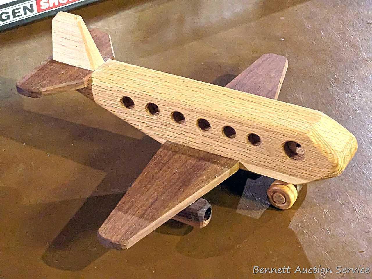 Neat wooden toys incl 12" bulldozer, airplane, more. Fun pieces.