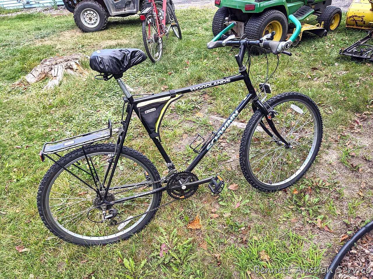 Schwinn Woodlands mountain bicycle is in good shape. Bike measures 23" from handle bar to seat. Nice