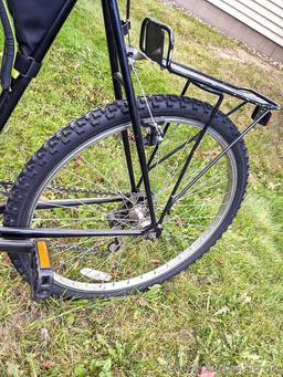 Schwinn Woodlands mountain bicycle is in good shape. Bike measures 23" from handle bar to seat. Nice