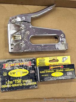 Arrow stapler, comes with two packages of Arrow staples and works.