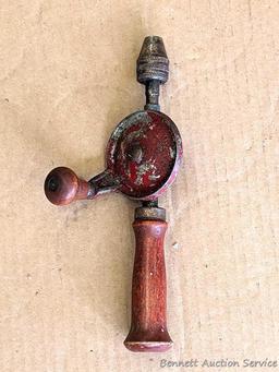 Pickup in Rib Lake. Assortment of vintage hand drills. Longest is 13" long.