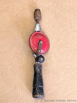 Pickup in Rib Lake. Assortment of vintage hand drills. Longest is 13" long.
