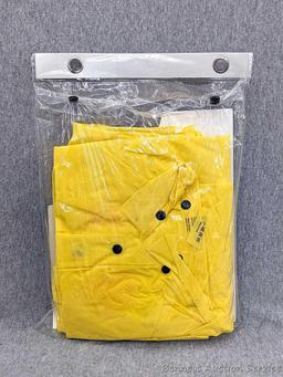 2 NIP Climate Gear weather-resistant work gear incl 3-pc Rain Suit in sizes M and XL.
