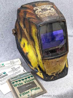 Digital Elite adjustable Welder's Helmet, bonus filter / cover plates, and Miller plastic