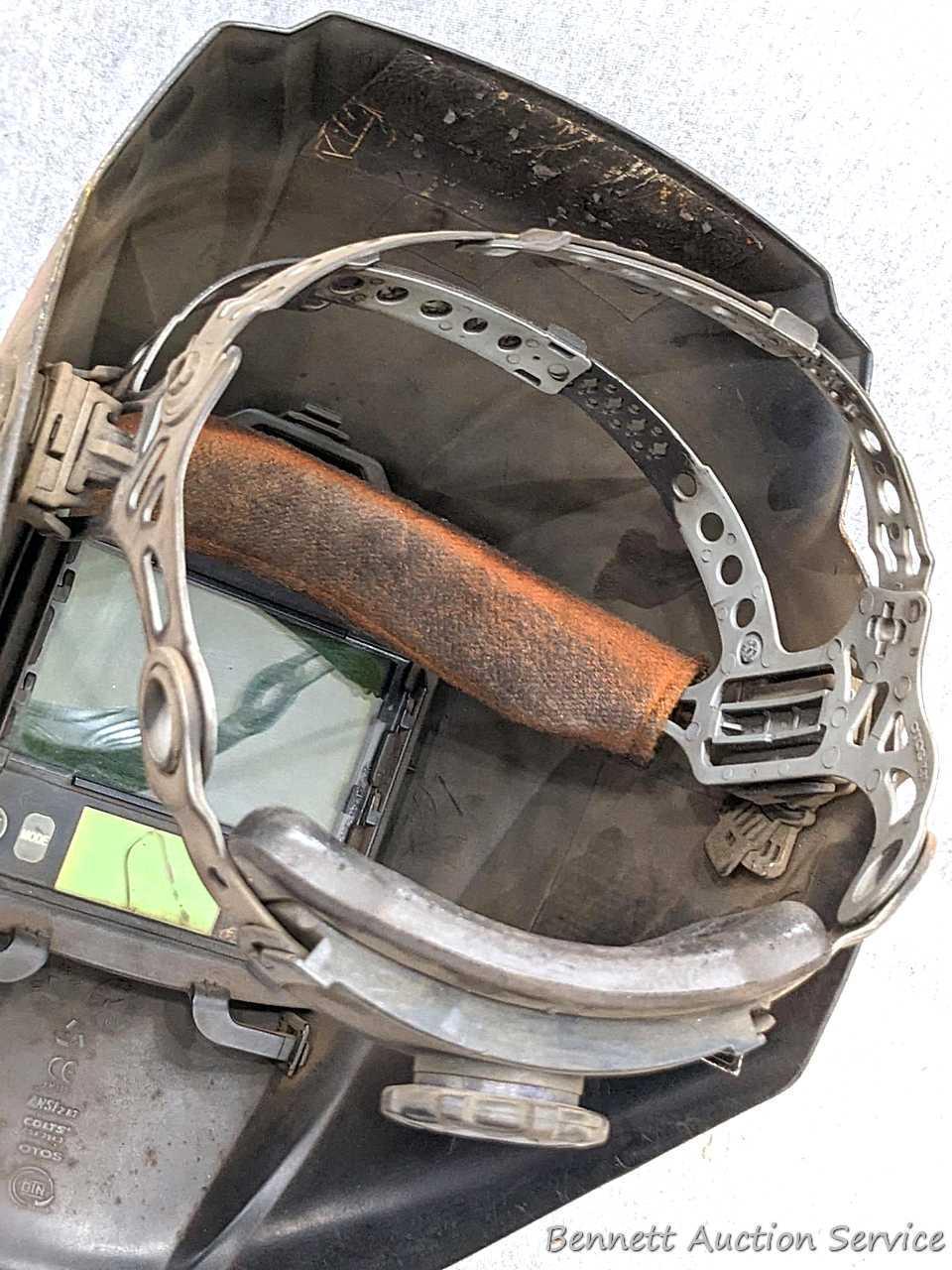 Digital Elite adjustable Welder's Helmet, bonus filter / cover plates, and Miller plastic