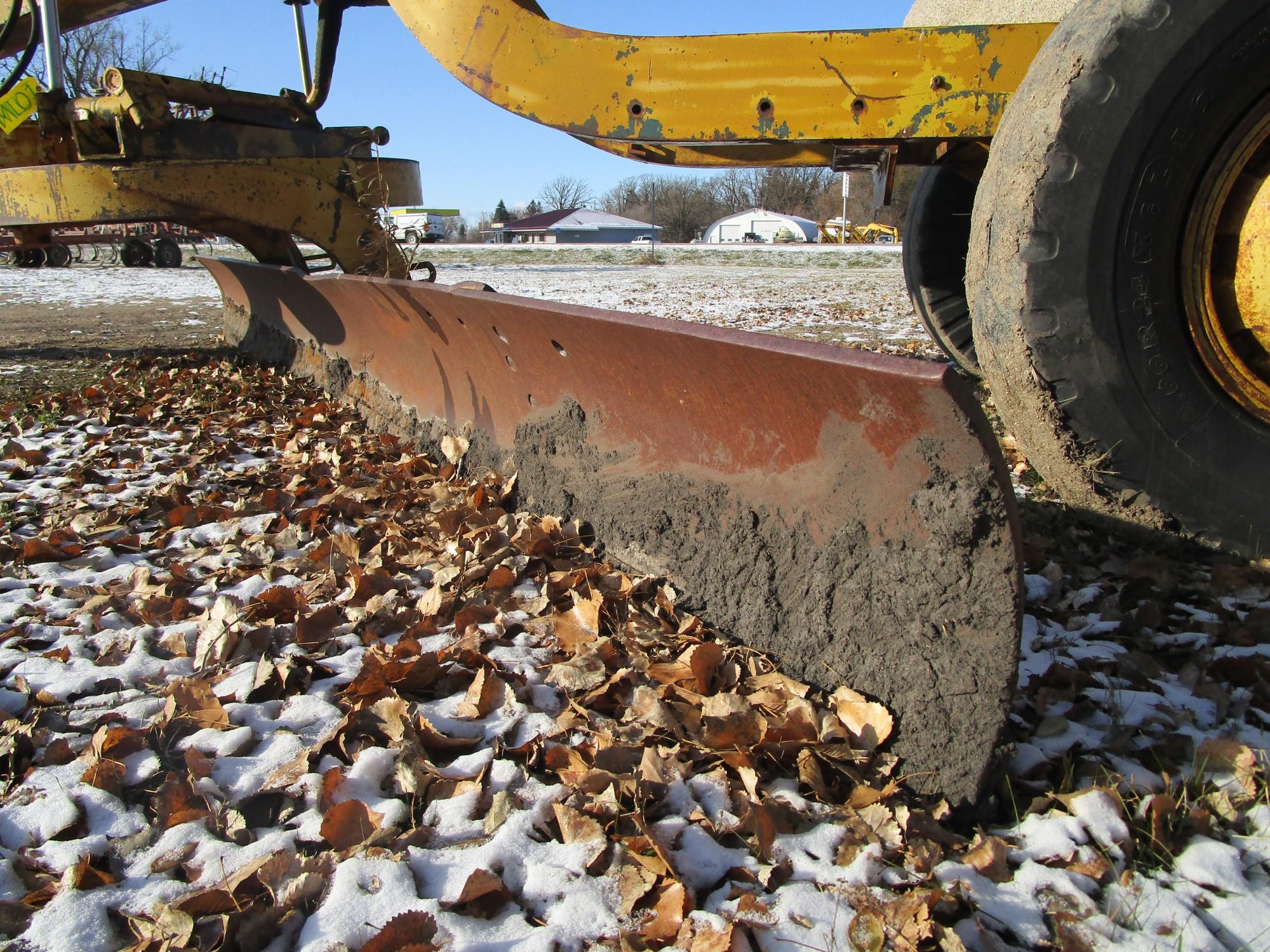 17' PULL TYPE HYD. HEAVY DUTY CONVERTED BLADE