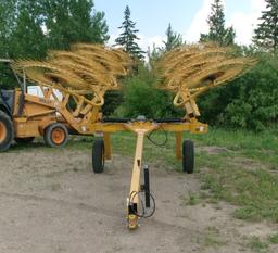 2019 VERMEER VR 1224  12 WHEEL V RAKE, low acres, manual in office