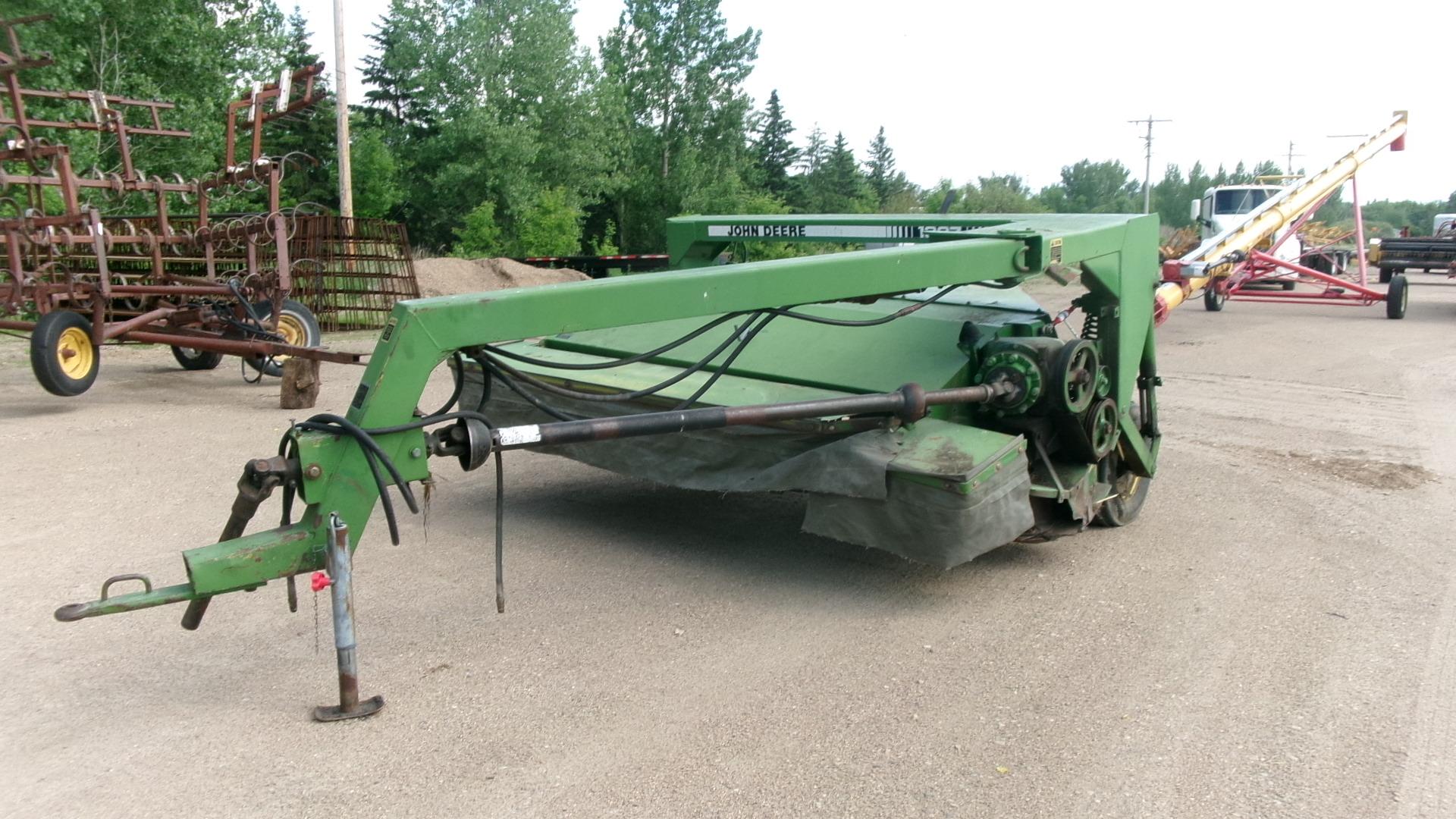 7' JOHN DEERE 1327 DISCBINE, impeller conditioner, 1,000 pto