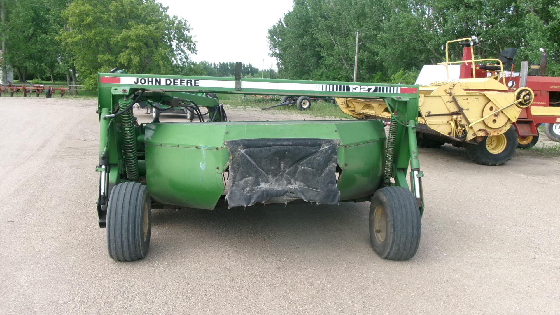 7' JOHN DEERE 1327 DISCBINE, impeller conditioner, 1,000 pto