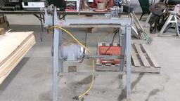 WOOD LATHE ON STAND w / wood chisels