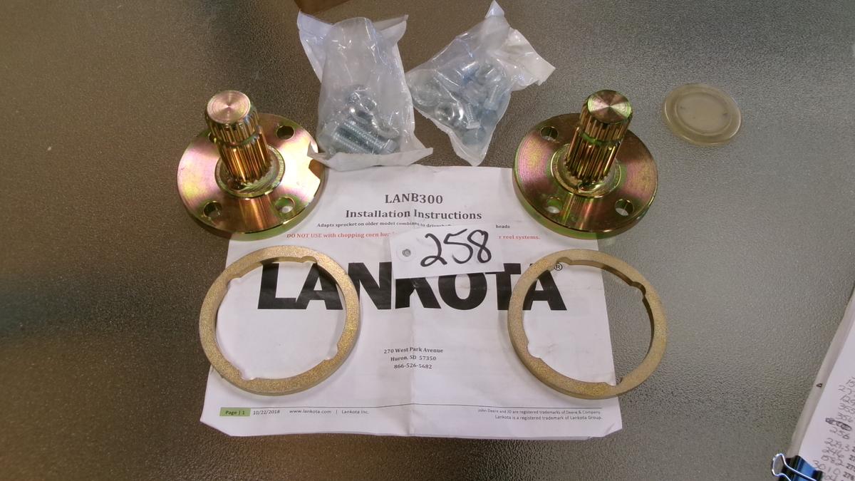 LAKOTA ADAPTER S FROM JOHN DEERE 9600 TO NEW STYLE HEADERS