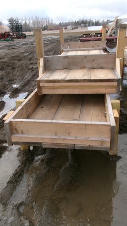 14' & 15" WOOD FEED BUNKS