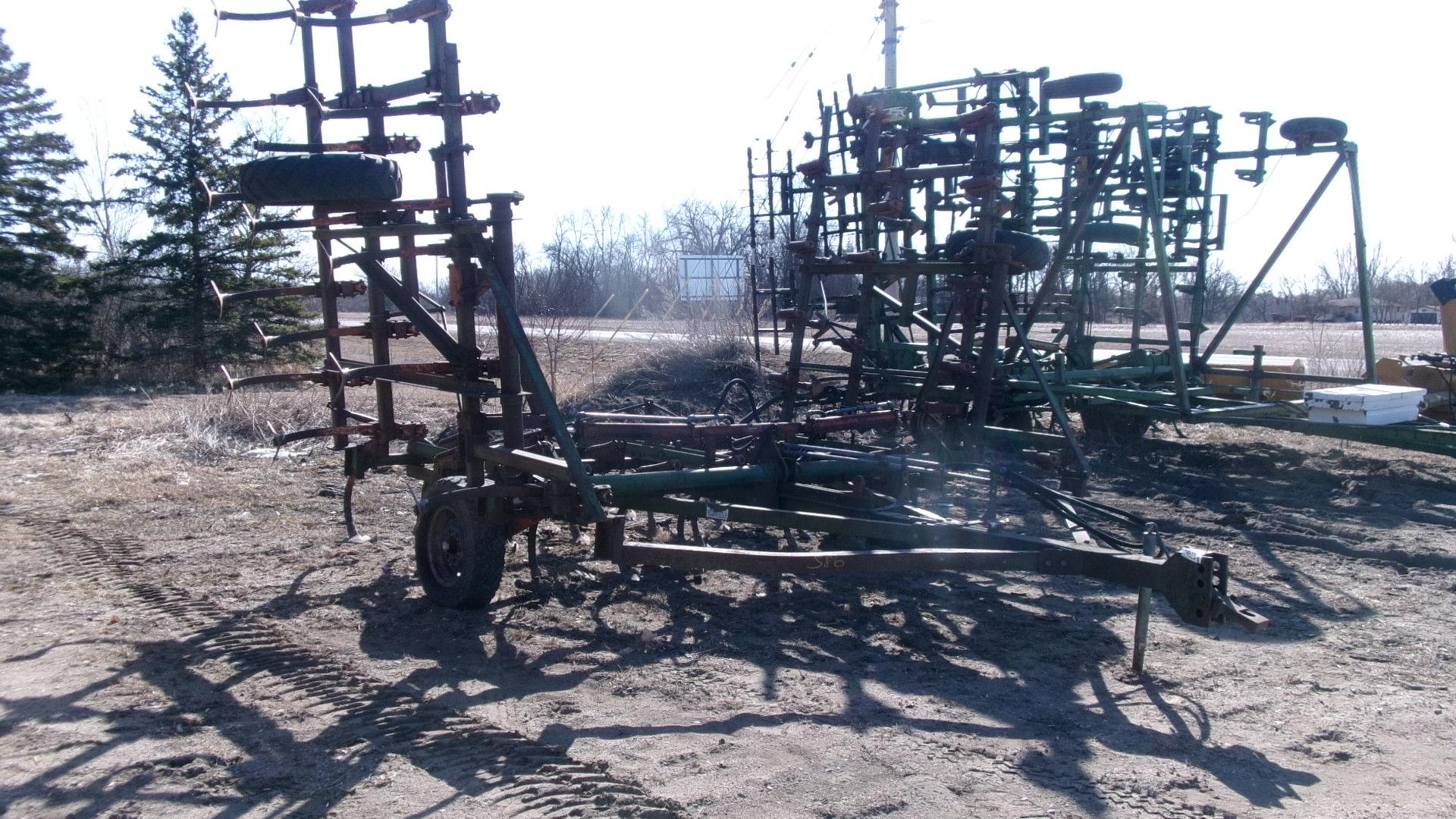 25' GLENCOE FIELD CULTIVATOR