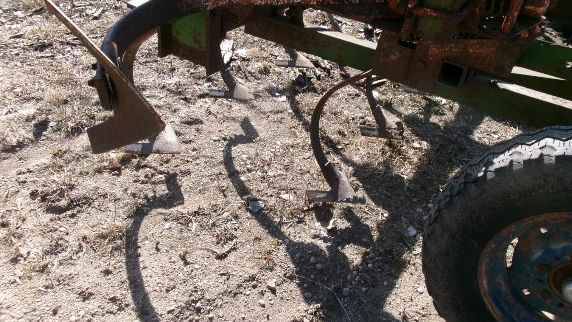 25' GLENCOE FIELD CULTIVATOR