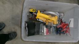 BARGAIN BOX: TOOL BOX w / MISC.,2-SMALL HYD. JACKS, T HANDLE ALLEN WRENCHES, NEW FLARING KIT,  +