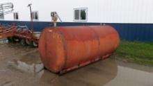 1,000 GALLON FUEL TANK w / HAND PUMP