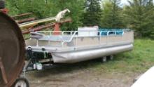 24' MADSEN ALUMINUM PONTOON w / Suzuki 65 H.P. outboard, new canopy, depth finder, +