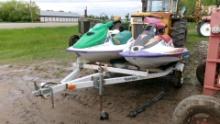 POLARIS 3 CYLINDER JET SKI (needs some work but will run ) & SKI DOO JET SKI w / stuck motor +