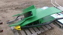 2-JOHN DEERE 900 SERIES HEADER DIVIDERS