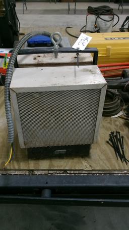 220 VOLT SUSPENDED GARAGE HEATER