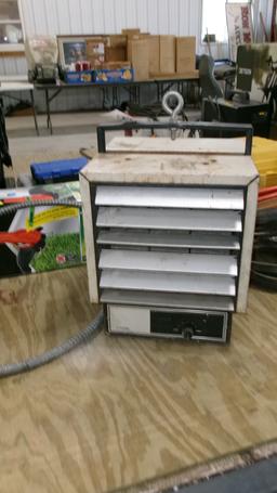 220 VOLT SUSPENDED GARAGE HEATER