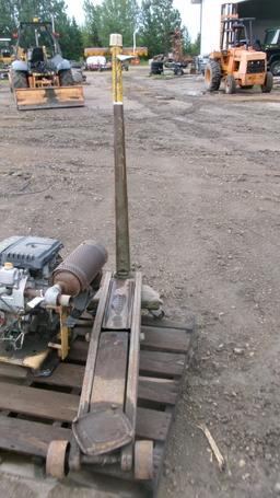 WALKER 4 TON FLOOR JACK