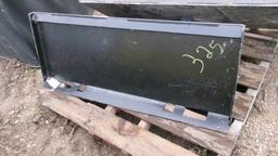 UNUSED SKID MOUNT RECEIVER HITCH ATTACHMENT