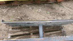 UNUSED SKID MOUNT RECEIVER HITCH ATTACHMENT