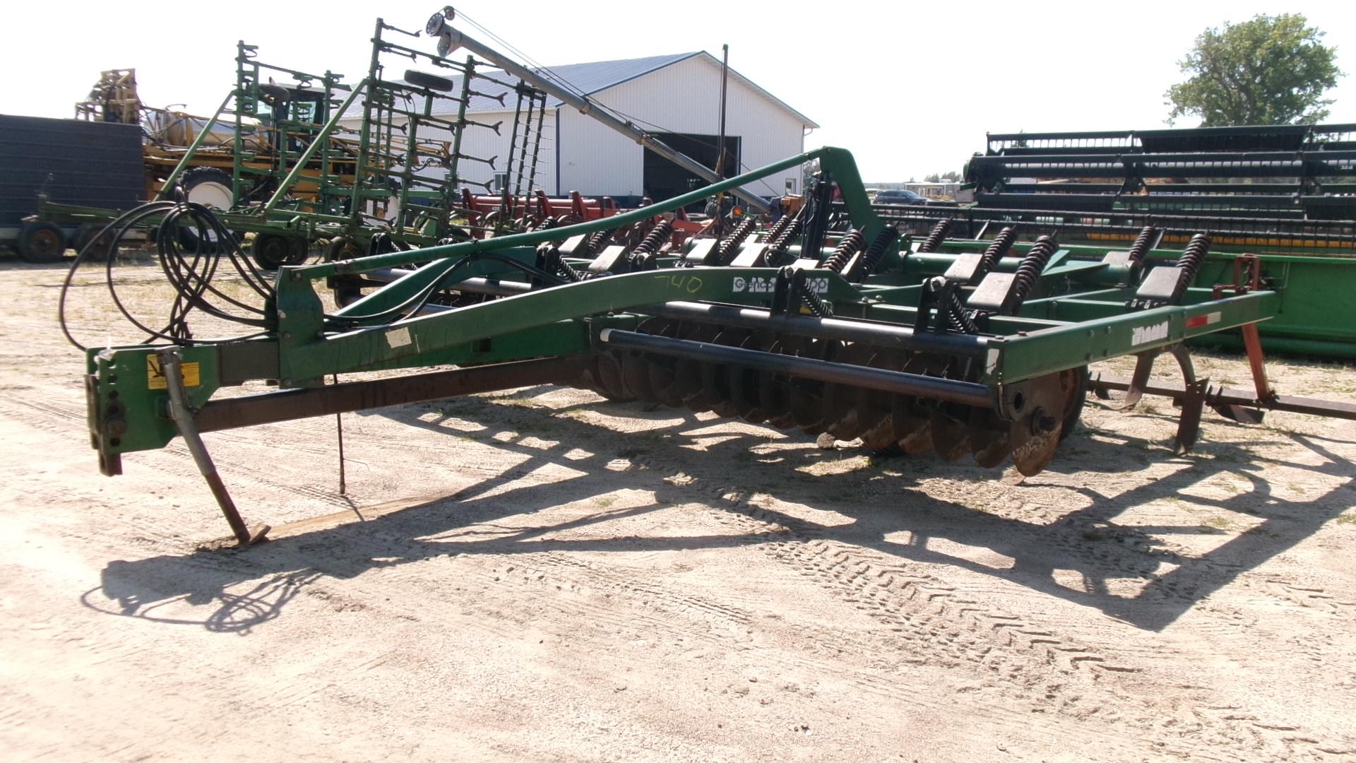 15'  GLENCOE SOILSAVER SS 700, leveler, missing one shank unit