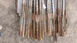 75 SILVER 6' T POSTS  (75 x your bid )