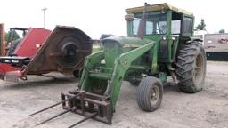 JOHN DEERE 4020 DIESEL w / JOHN DEERE 146 LOADER & HAY FORK, cab syncro, 2 remotes, 3 pt,.+