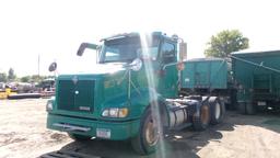 2001 IHC 9100 DAY CAB SEMI, Detroit 60 series, 9 spd., adj. plate, pintle hitch, spr. susp., +
