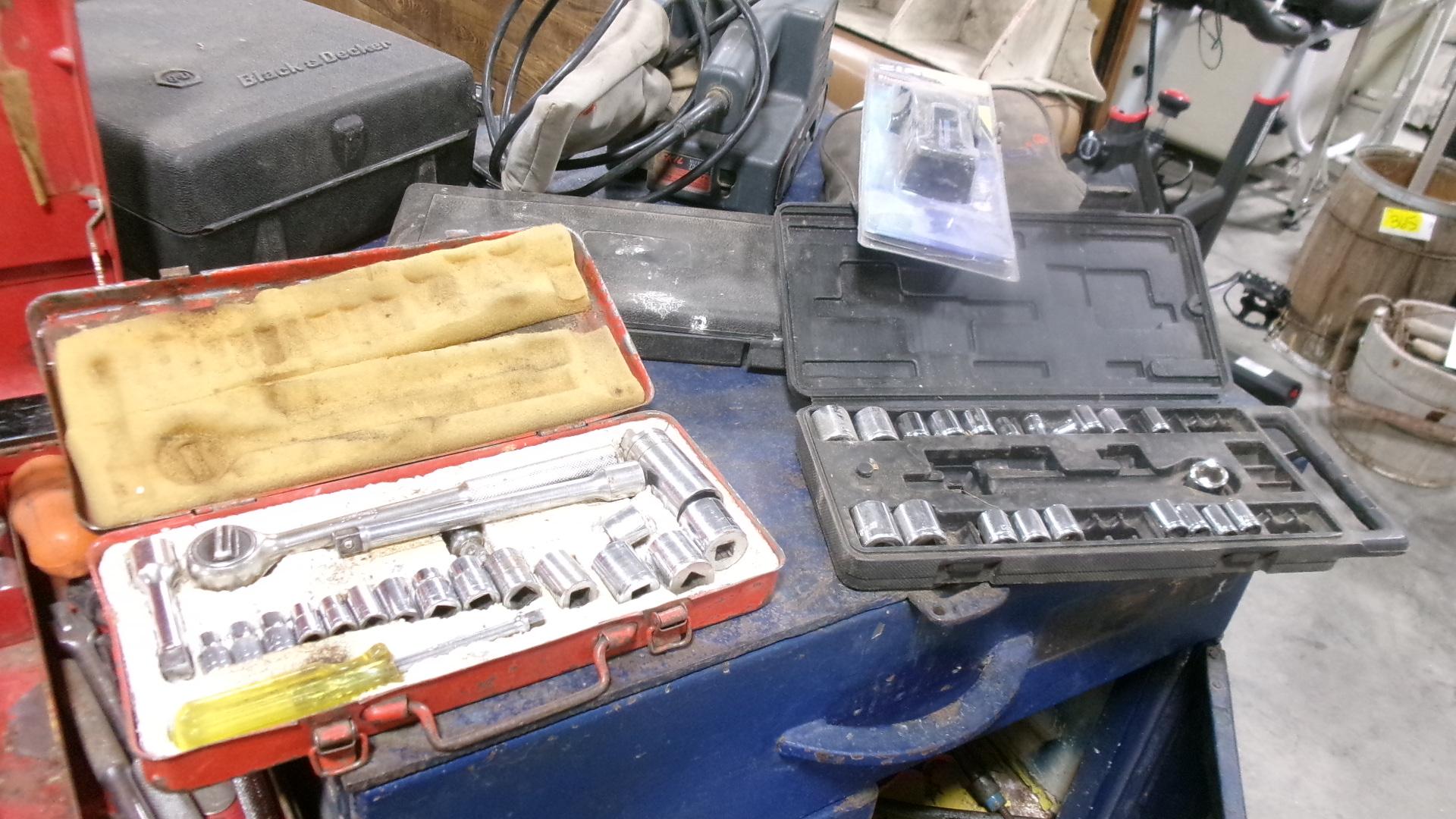 ROLLING REM PRO TOOL BOX/ CABINET, uncludes Konnwei VBD2/EOBD scanner,Skil 3" x 18" belt sannder,