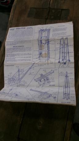 GABRIEL ERECTOR SET w / case