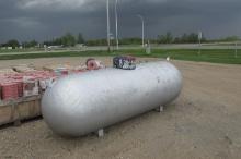 500 GALLON PROPANE TANK w / 400 GALLONS of  PROPANE