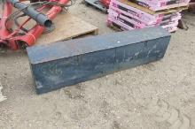 7' 2 DOOR METAL TOOL BOX