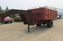 13' GRAIN BOX TRAILER, Honda powered hydraulics, works good