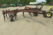 12' IHC # 55 CHISEL PLOW