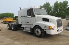 2000 VOLVO 420 INTEGRAL CAB SEMI, ISM Cummins, 10 spd., air ride, Jay @ 612 799- 9543